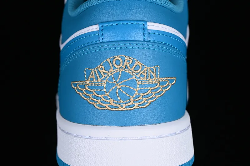 All categories Air Jordan Jordan series basketball shoes Air Jordan 1 Low G version pure original Air Jordan 1 Low "Aquatone" AJ1 Joe 1 blue and white low-top cultural basketball shoes 553558-174